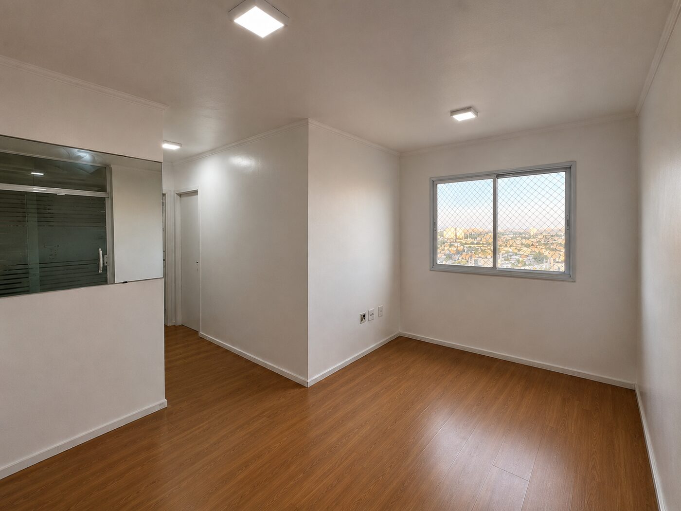 Segundo dormitório do apartamento de 2 quartos